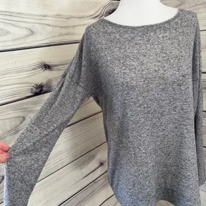 Amazon Grey Backless Twist Long Sleeve Top thumbnail 3