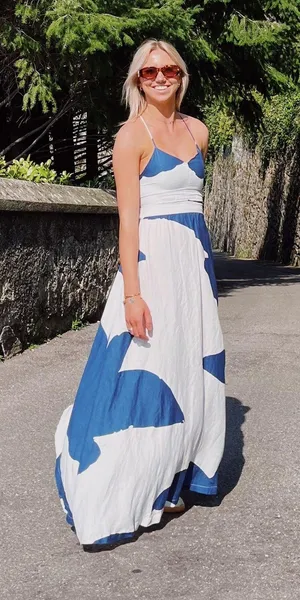 Dress thumbnail 1