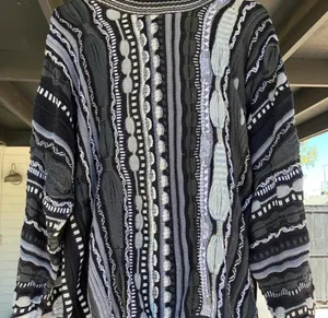 Sweater Multiple Size L thumbnail 2