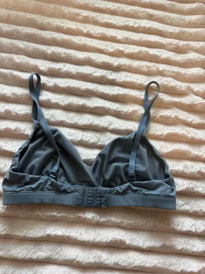 SKIMS Triangle Bralette  thumbnail 2
