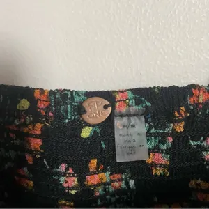 Free‎ People Black and Red Fitted Moody Floral Crop Camisole thumbnail 4