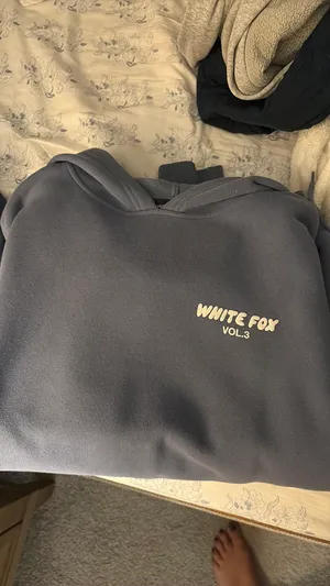 White Fox Set Boutique thumbnail 5