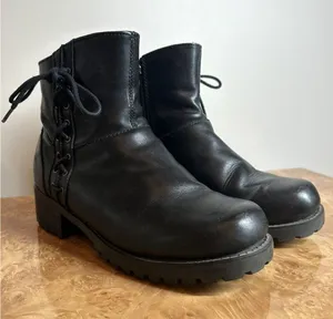 Harley-Davidson Women's Black Leather Moto Ankle Boots Side Zip Lace Detail 9.5 thumbnail 1