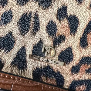 NWOT ND New Directions animal print handbag thumbnail 2