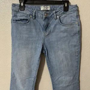 We The Free People Jeans Women's Size 29 Blue Bootcut‎ Straight Light Wash Denim thumbnail 2