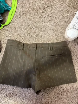 Dress shorts Green thumbnail 2