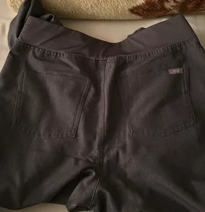 FIGS Jogger Scrub Pants thumbnail 2