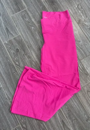 Old Navy Powerchill Hot Pink womens' high waist super flare dry Leggings 2X EUC thumbnail 1