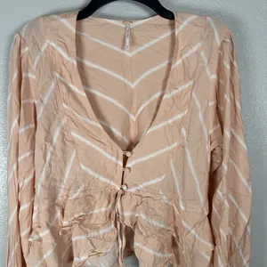 Free People Samifran Ruffle Button Blouse Top‎ Sz Medium Peach Pink Cropped Boho thumbnail 2