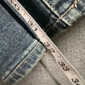 Lucky Brand Sweet Straight Jeans Womens 6/28 Blue Medium Wash Mid Rise Stretch thumbnail 11