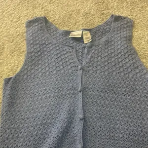 Liz Claiborne Major sale $24 was $33 vintage crochet light blue vest size M thumbnail 3