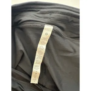 Lululemon Play Off The Pleats Skirt *13” Black Size 12 thumbnail 7