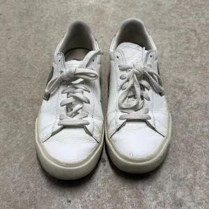 VEJA Esplar Women’s White Leather Sneakers with Suede V Logo Size 9 (32) thumbnail 4