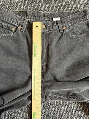 Vintage Levi's 512 High Rise Slim Fit Tapered Leg Jeans Y2K Size 14 Reg Black thumbnail 2