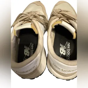 New Balance 237 Beige and White Sneakers size 7.5 thumbnail 4
