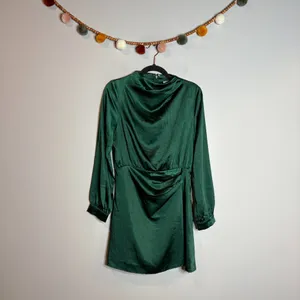 NWT Olia Green Satin Long Sleeve Mini Dress thumbnail 2