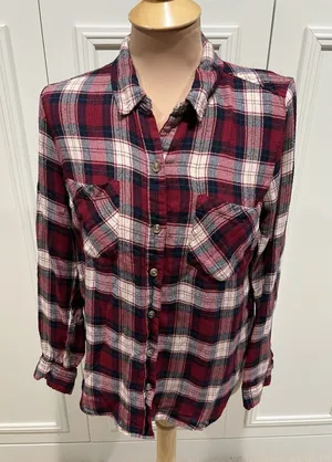 Lucky Brand Women's Plaid Flannel Button Up Shirt‎ Size Medium Burgundy Navy thumbnail 1