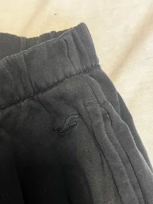 Hollister black baggy cuffed sweatpants S thumbnail 4