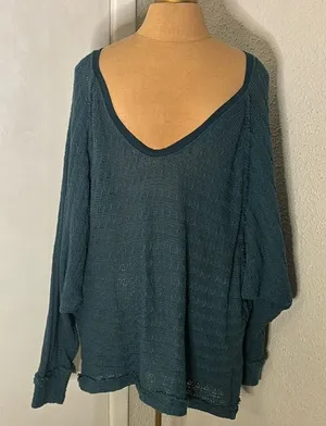 Free People We The Free Thein Hacci Oversize Green Sweater M Boho Cozy Festival thumbnail 1