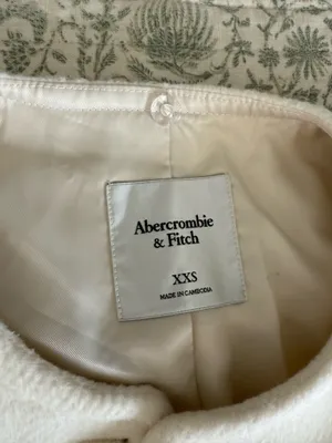 Abercrombie cream jacket thumbnail 3