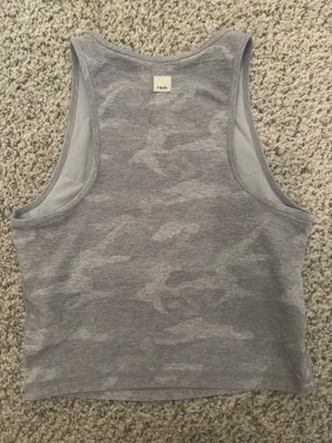 Vuori Elevation Plyo Tank Pale Heather Camo XS thumbnail 2
