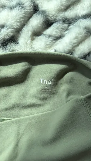 Aritzia Biker Shorts TNA Butter thumbnail 4