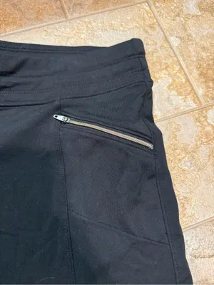 Athleta | Black Active Capri Leggings thumbnail 6
