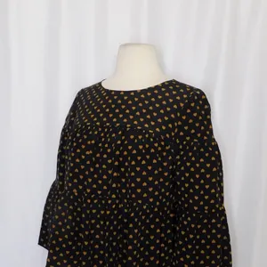 MADEWELL Silk Black Gold Heart Flip Button Back Tiered Top Blouse X-Small thumbnail 7