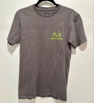 REALTREE - Grey and Green Logo Tee - Brand new, never worn! thumbnail 1