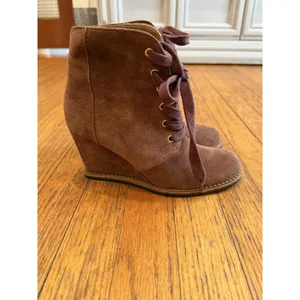 Kate Spade New York Saundra Honey Brown Suede Lace Up Wedge Boot Size 7.5 $298 thumbnail 5
