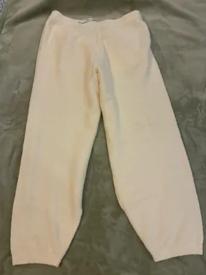 Women’s Gap Brand Cozy Cream Plush Jogger Pants with Pockets Size Medium Petite thumbnail 5