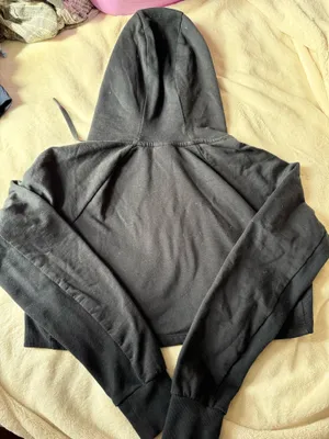 Gymshark Black Cropped Hoodie Medium thumbnail 3