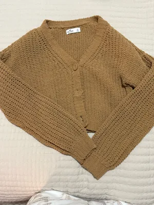 Hollister Sweater thumbnail 1