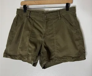 Kuhl Green‎ Chino Shorts Size 10 thumbnail 1