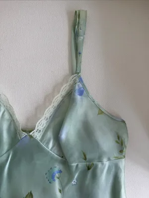 Secret Treasures Y2K Satin Floral Lace Cami Top thumbnail 2