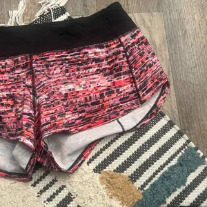 Lululemon speed short in size‎ 4 thumbnail 6