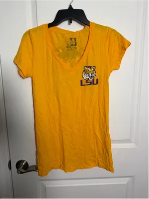 My U Yellow LSU Tigers Short Sleeve V-Neck Tee L thumbnail 1