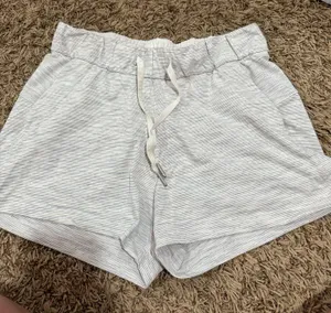 Lululemon On The Fly Shorts thumbnail 1