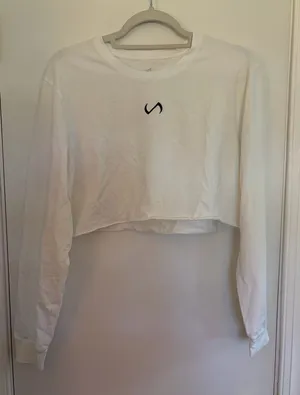TLF Classic Long Sleeve Crop Workout Tee White Size M thumbnail 1