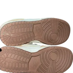 Nike Dunk Low Women's 8.5 Tan Cream Suede‎ Gum Sole FZ9428-600 thumbnail 7