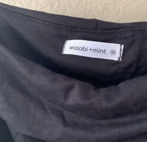 Boutique Wasabi+Mint black off the shoulder top thumbnail 4