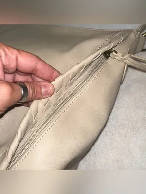 Frye And Co. Aurora Hobo Shoulder Bag Crossbody Strap Cream Whipstitch Pockets thumbnail 4