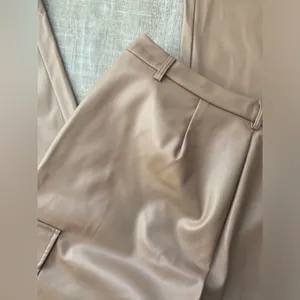 Halogen NWT Wide Leg Faux Leather Cargo Pants Womens XL Taupe Tan Neutral Office thumbnail 7