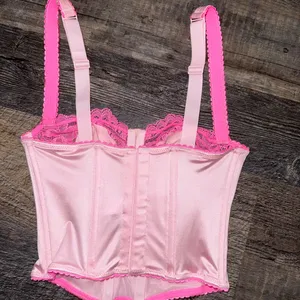 SKIMS Stretch Satin Lace Balconette Cropped Corset thumbnail 5