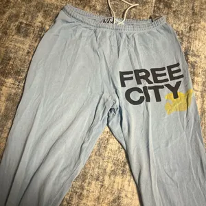 Limited blue and yellow free city sweats! thumbnail 2