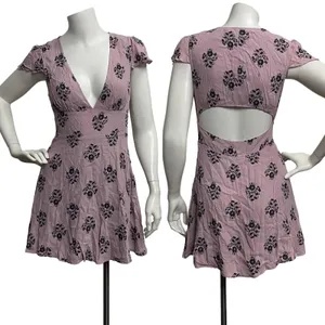 Sunday Best‎ Women's Sz 4 Lilac Floral Print Mini Dress Cap Sleeve Keyhole Back thumbnail 2