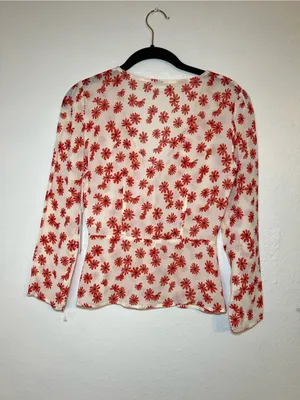 Reformation Jemma Top Daisy Days size 2 Cream Blouse with Red Daisy Print thumbnail 2
