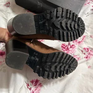 Forever 21 Tan Boots thumbnail 8