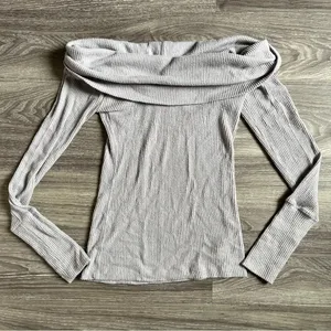 Free People - Snowbunny Off The Shoulder Top In Grey thumbnail 4