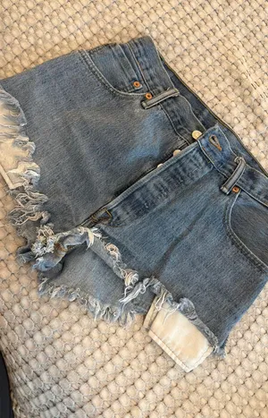 Levi's Vintage  Hot Shorts thumbnail 1